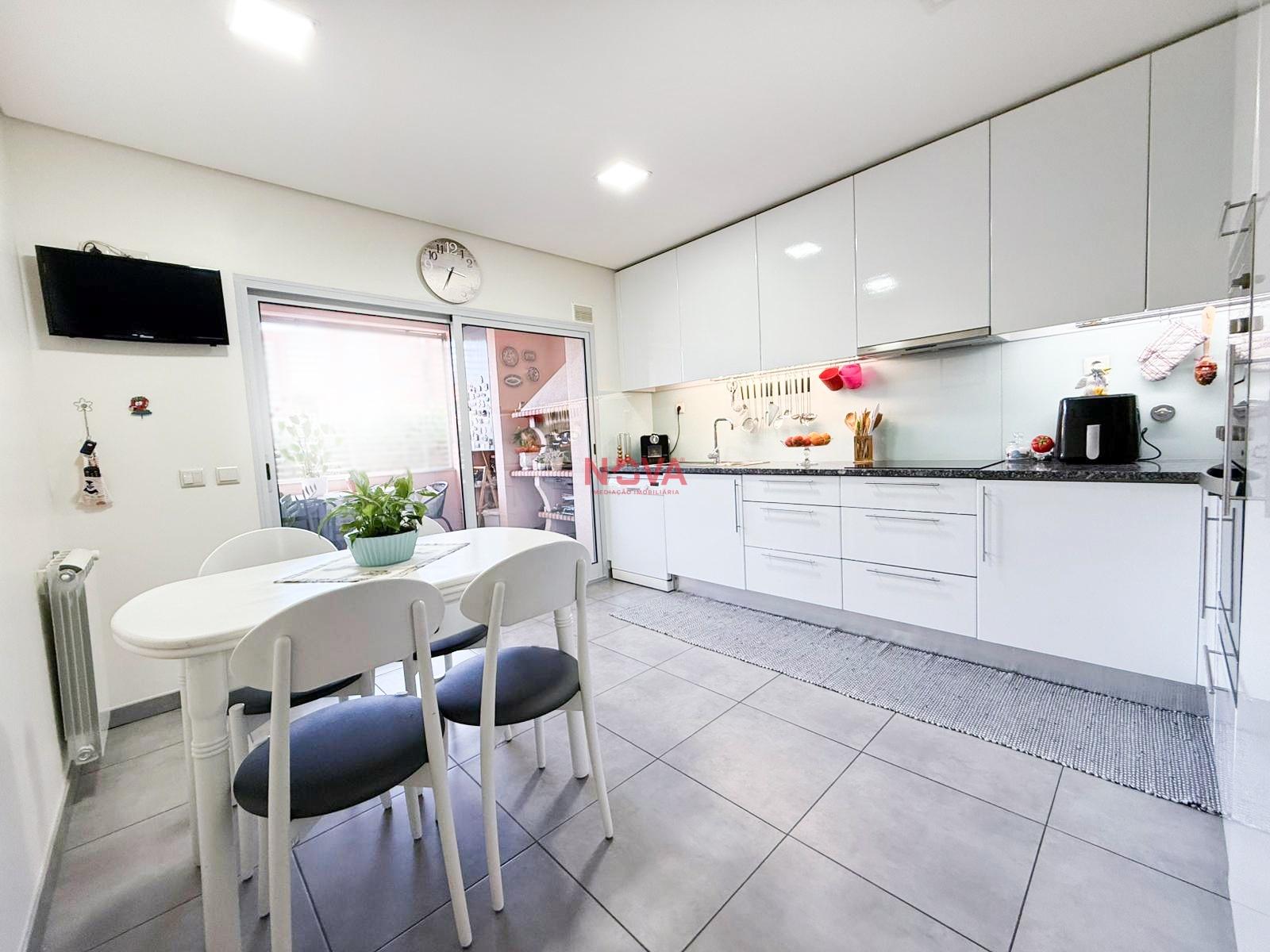 Moradia em Banda T3 Venda em Antas e Abade de Vermoim,Vila Nova de Famalicão