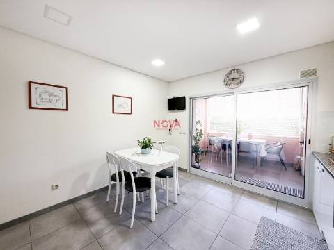 Moradia em Banda T3 Venda em Antas e Abade de Vermoim,Vila Nova de Famalicão