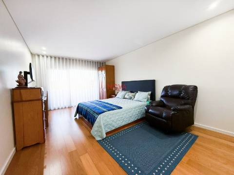 Moradia em Banda T3 Venda em Antas e Abade de Vermoim,Vila Nova de Famalicão