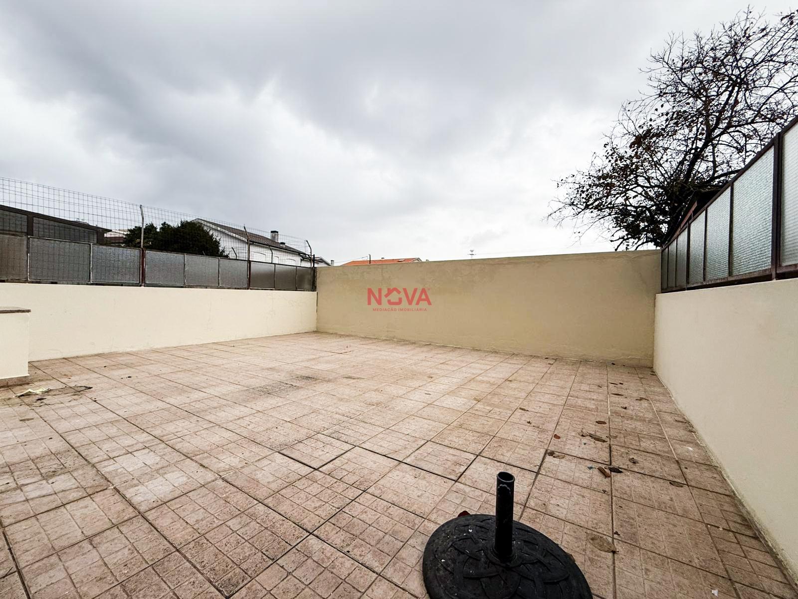 Apartamento T2 Arrendamento em Rio Tinto,Gondomar