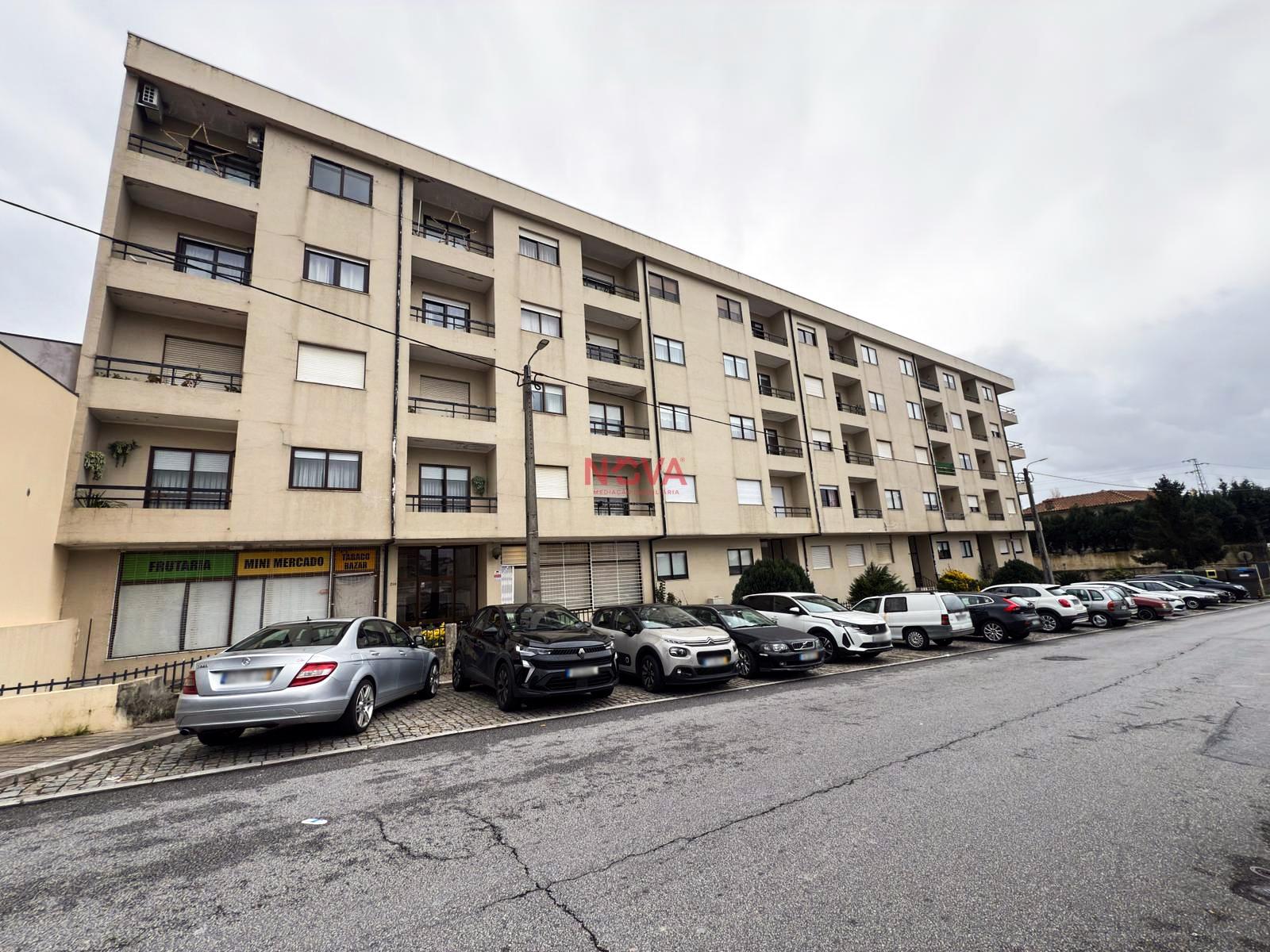 Apartamento T2 Arrendamento em Rio Tinto,Gondomar