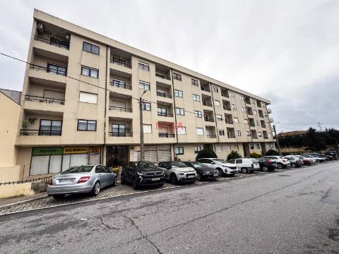 Apartamento T2 Arrendamento em Rio Tinto,Gondomar