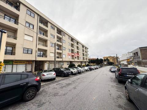 Apartamento T2 Arrendamento em Rio Tinto,Gondomar
