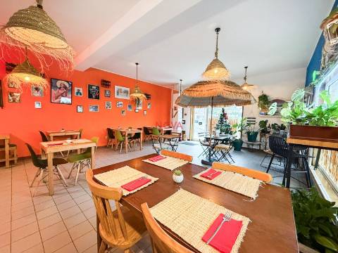 Restaurante  Trespasse em Águas Santas,Maia