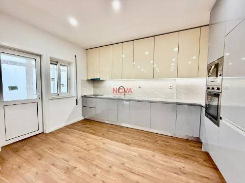 Apartamento T3 Venda em Águas Santas,Maia