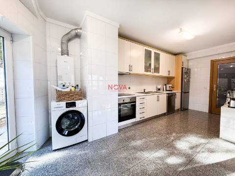 Apartamento T2 Venda em Ermesinde,Valongo