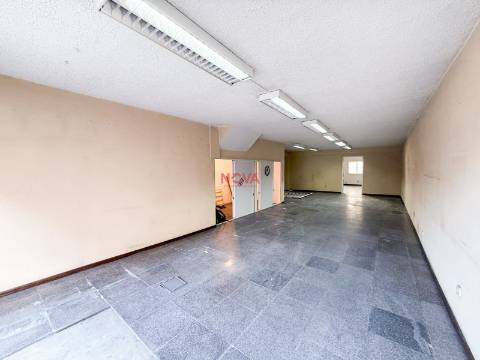 Armazém  Venda em Ermesinde,Valongo