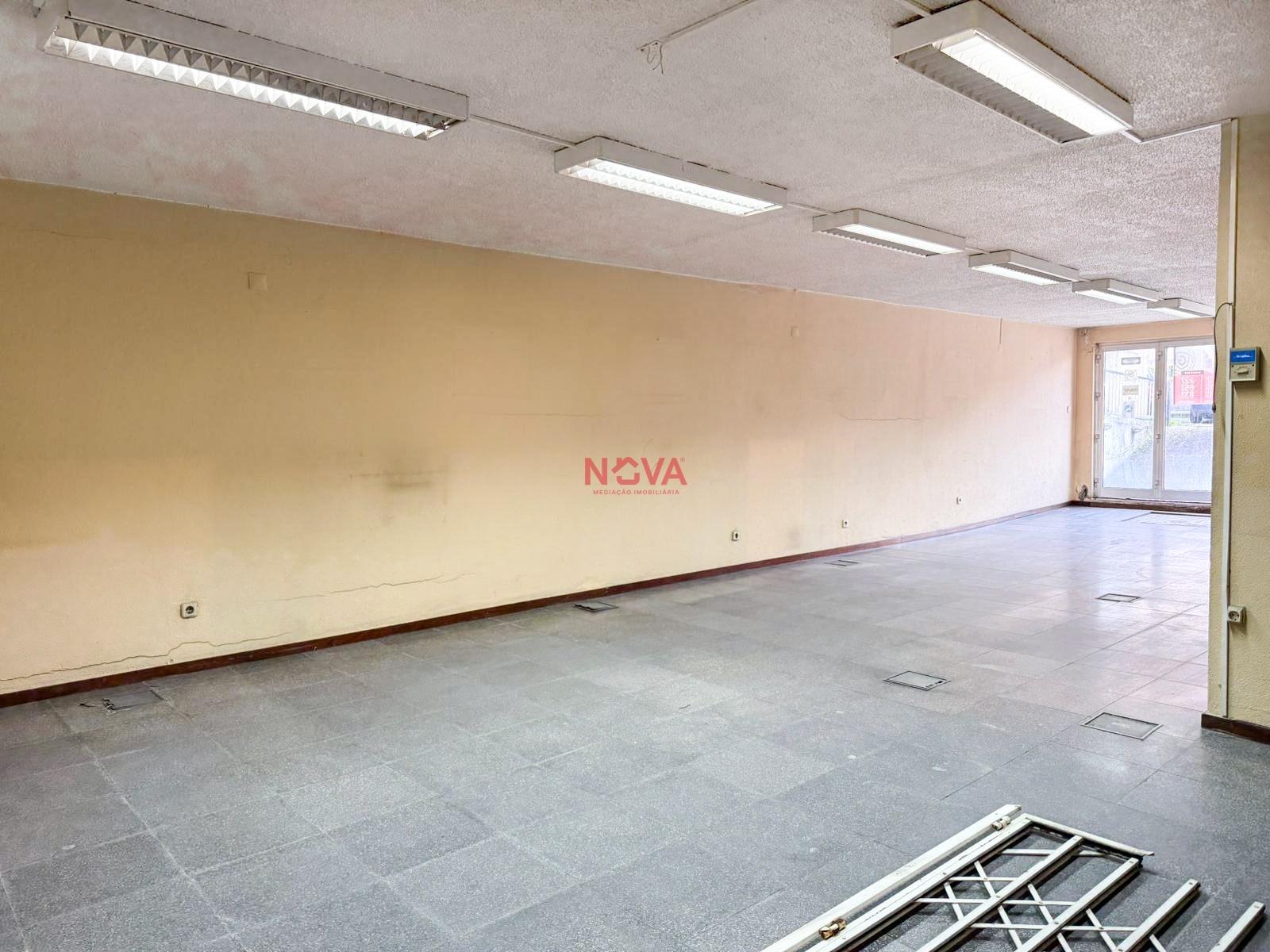 Armazém  Venda em Ermesinde,Valongo