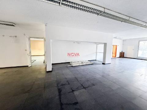 Armazém  Venda em Ermesinde,Valongo