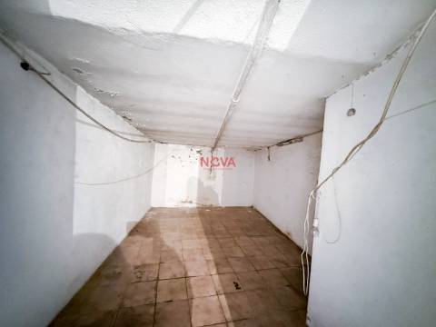 Armazém  Venda em Ermesinde,Valongo