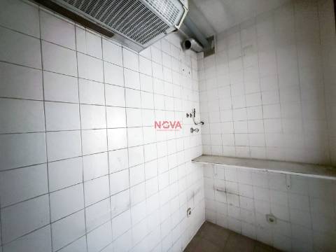 Armazém  Venda em Ermesinde,Valongo