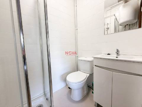 Armazém  Venda em Ermesinde,Valongo