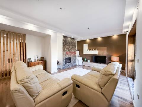 Apartamento T3 Venda em Ermesinde,Valongo