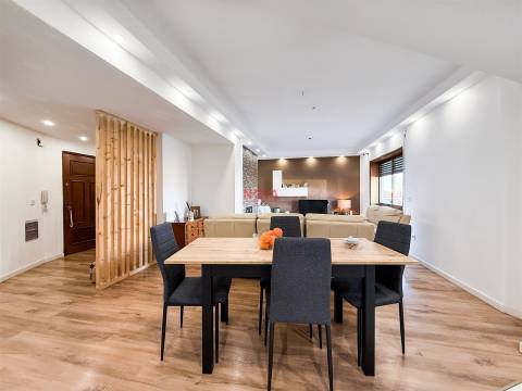 Apartamento T3 Venda em Ermesinde,Valongo