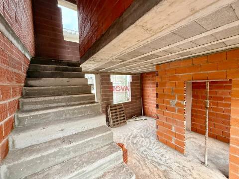 Moradia em Banda T2 Venda em Veade, Gagos e Molares,Celorico de Basto