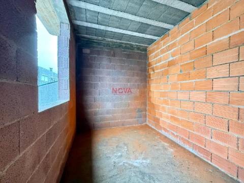 Moradia em Banda T2 Venda em Veade, Gagos e Molares,Celorico de Basto