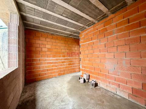 Moradia em Banda T2 Venda em Veade, Gagos e Molares,Celorico de Basto