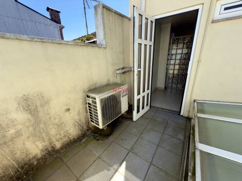 Loja  Arrendamento em Valongo,Valongo