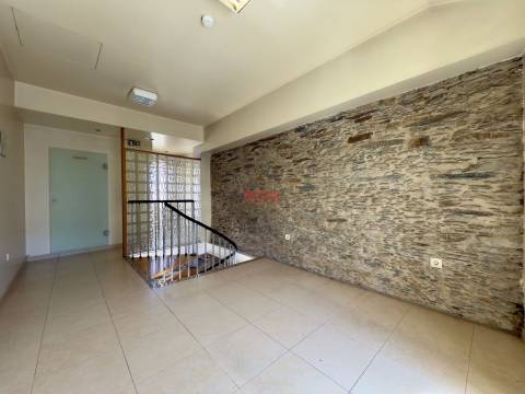 Loja  Arrendamento em Valongo,Valongo