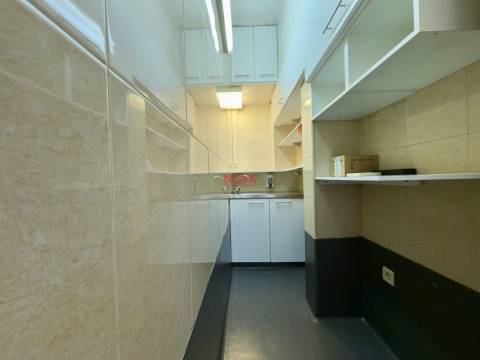 Loja  Arrendamento em Valongo,Valongo