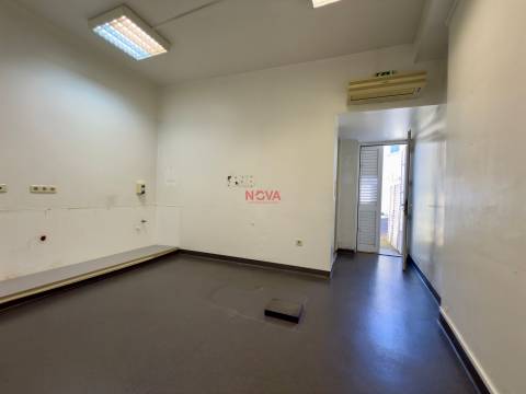 Loja  Arrendamento em Valongo,Valongo