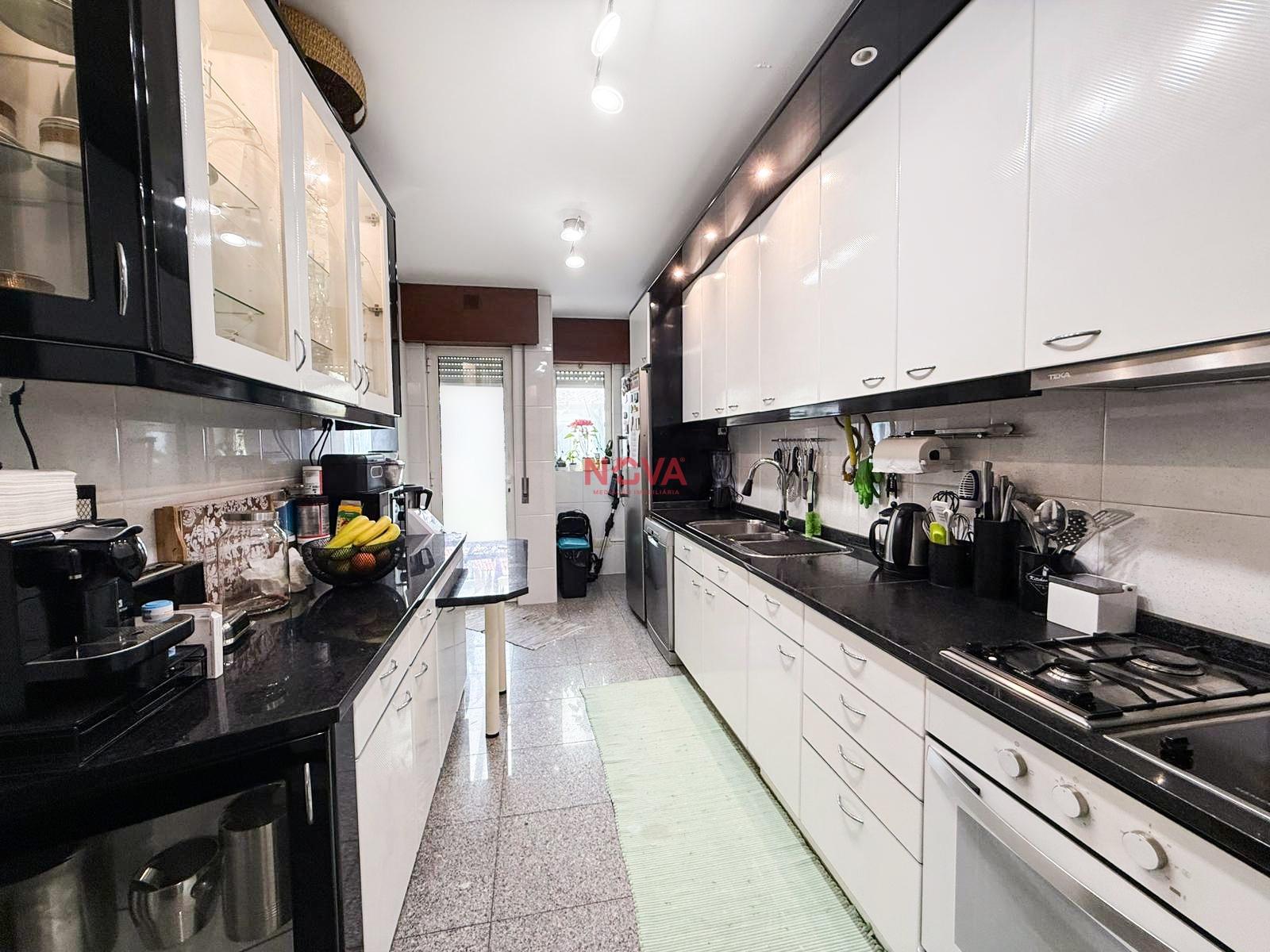 Moradia em Banda T4 Venda em Gondomar (São Cosme), Valbom e Jovim,Gondomar