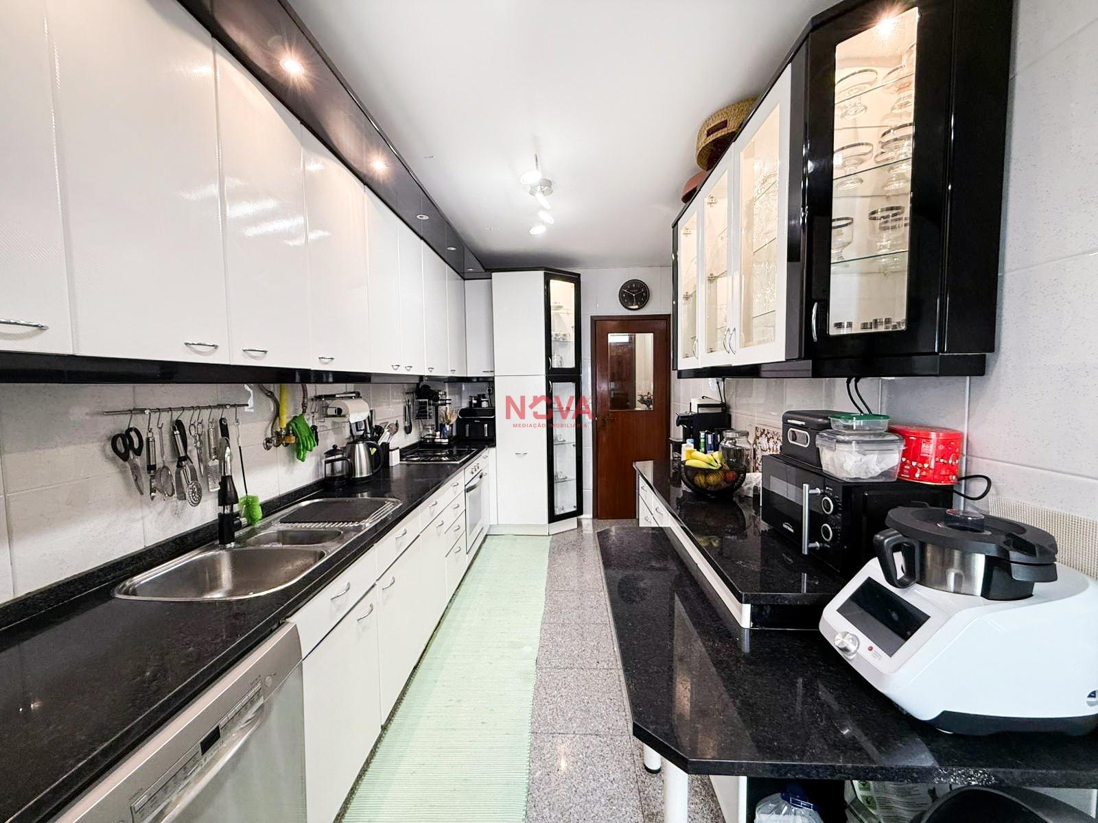 Moradia em Banda T4 Venda em Gondomar (São Cosme), Valbom e Jovim,Gondomar