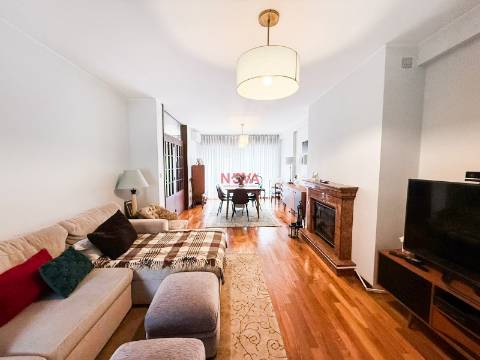 Moradia em Banda T4 Venda em Gondomar (São Cosme), Valbom e Jovim,Gondomar