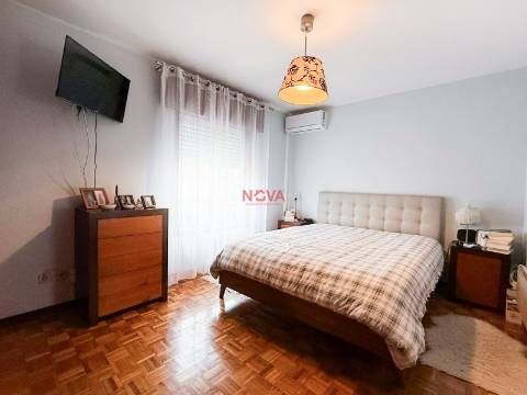 Moradia em Banda T4 Venda em Gondomar (São Cosme), Valbom e Jovim,Gondomar