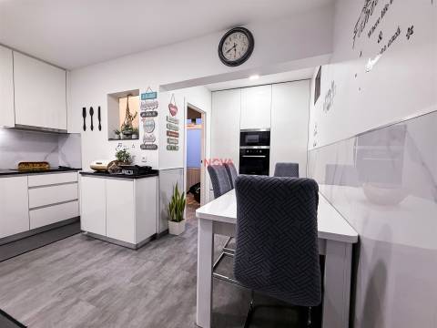 Apartamento T3 Venda em Ermesinde,Valongo