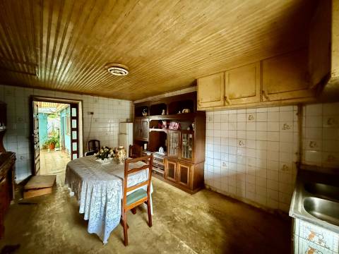 Moradia Geminada T2 Venda em Reguenga,Santo Tirso