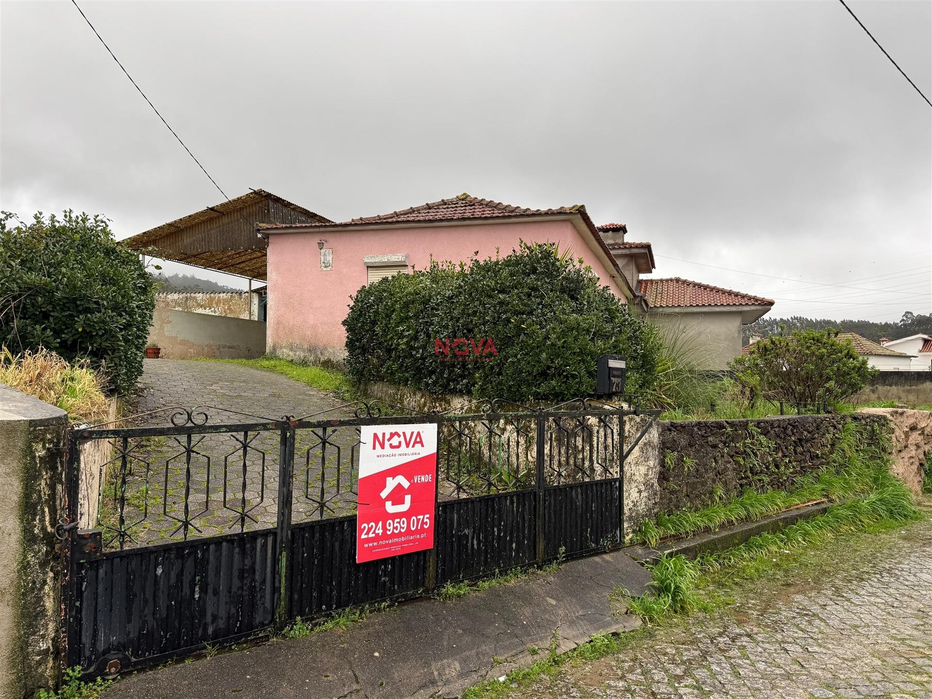 Moradia Geminada T2 Venda em Reguenga,Santo Tirso