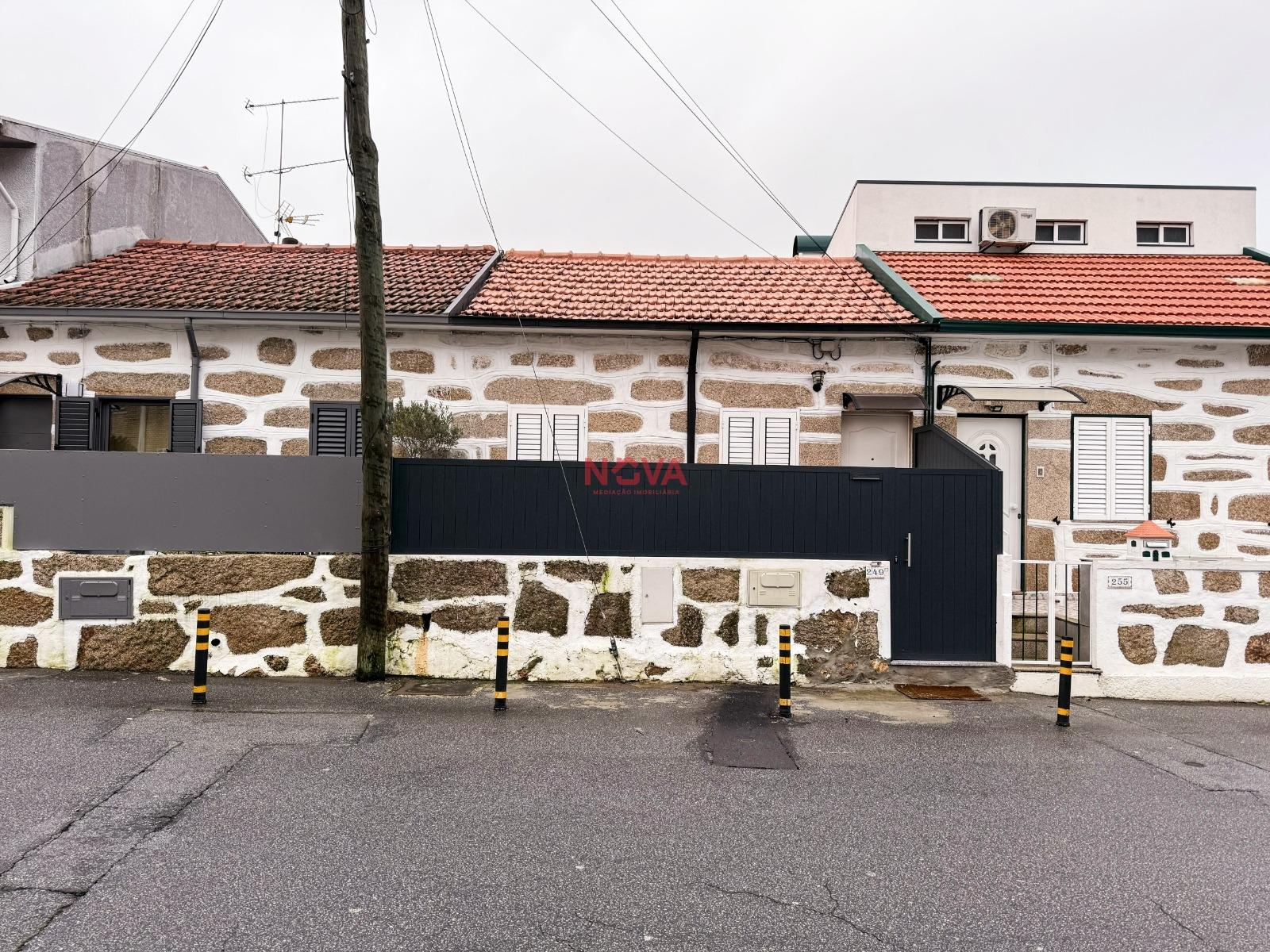 Moradia em Banda T1+1 Venda em Ermesinde,Valongo