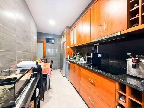 Apartamento T3 Venda em Campanhã,Porto
