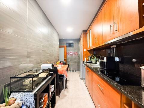 Apartamento T3 Venda em Campanhã,Porto