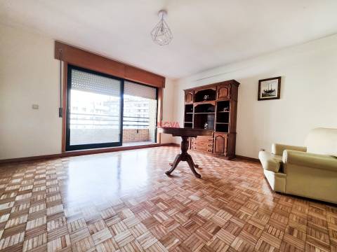 Apartamento T1 Arrendamento em Paranhos,Porto