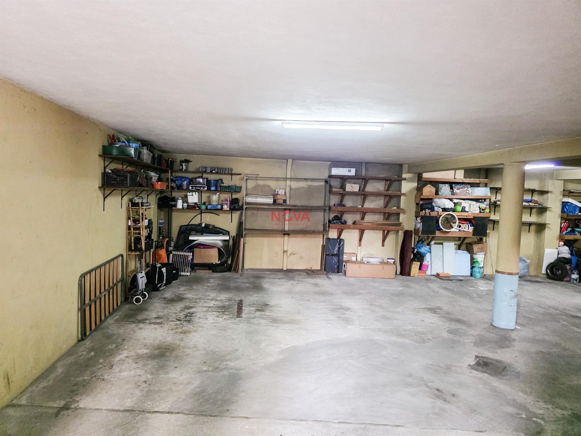 Garagem  Arrendamento em Ermesinde,Valongo