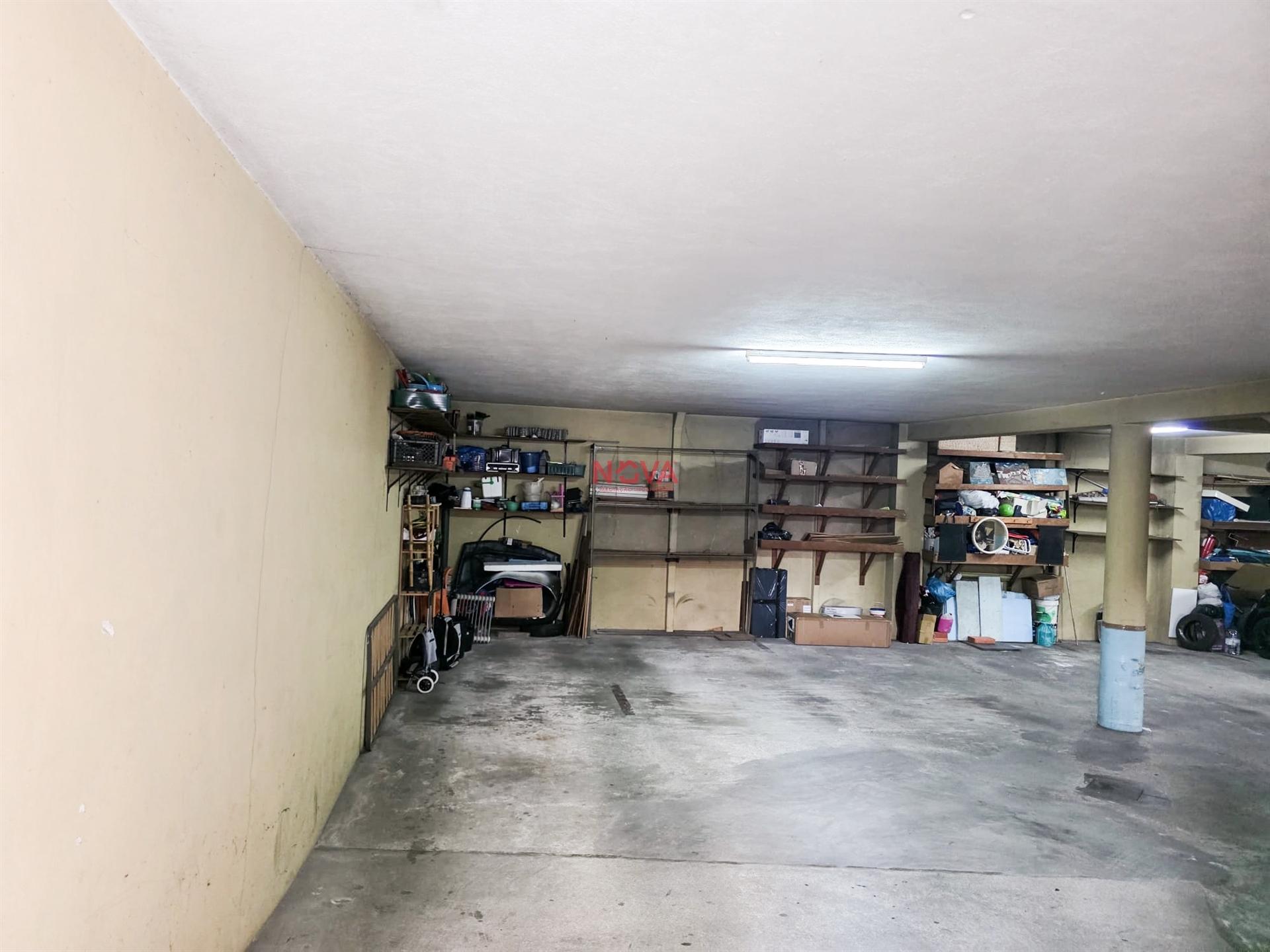 Garagem  Arrendamento em Ermesinde,Valongo