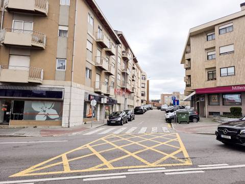 Garagem  Arrendamento em Ermesinde,Valongo