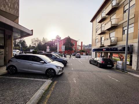 Garagem  Arrendamento em Ermesinde,Valongo