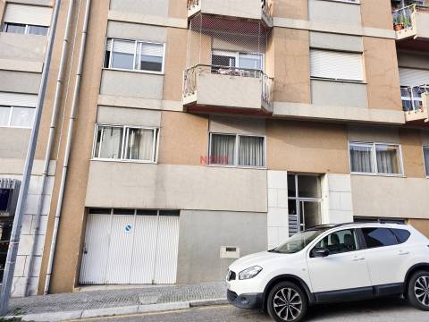 Garagem  Arrendamento em Ermesinde,Valongo