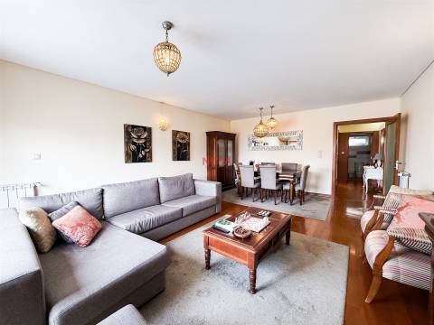 Moradia em Banda T3+1 Venda em Ermesinde,Valongo