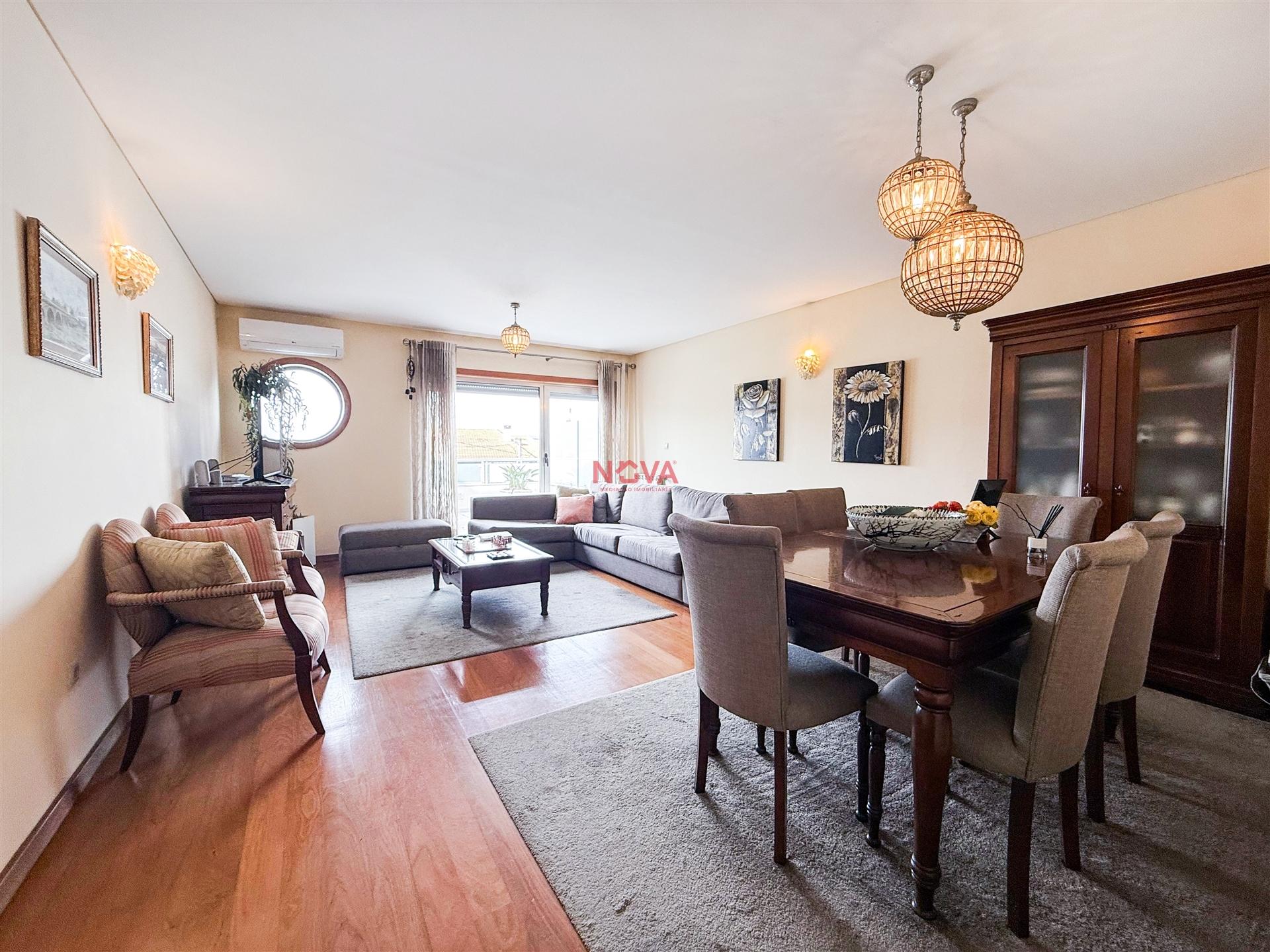 Moradia em Banda T3+1 Venda em Ermesinde,Valongo