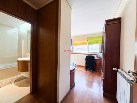 Moradia em Banda T3+1 Venda em Ermesinde,Valongo