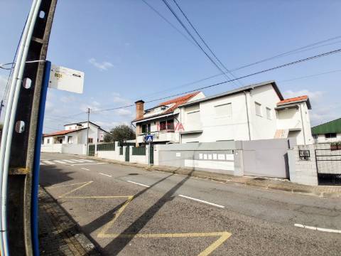 Andar Moradia T3 Venda em Gondomar (São Cosme), Valbom e Jovim,Gondomar