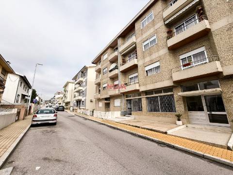 Loja  Arrendamento em Ermesinde,Valongo