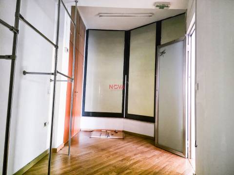 Loja  Venda em Ermesinde,Valongo