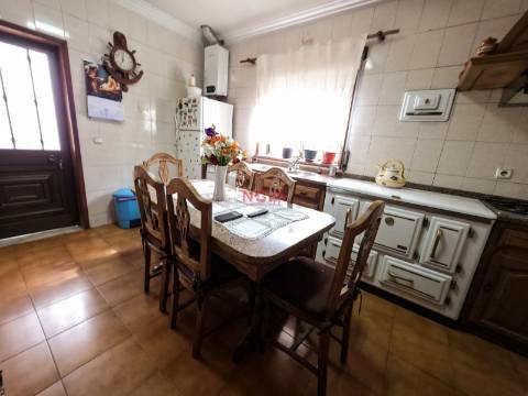 Moradia Isolada T5 Venda em Alvarelhos e Guidões,Trofa