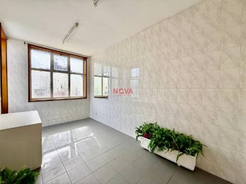 Loja  Venda em Ermesinde,Valongo