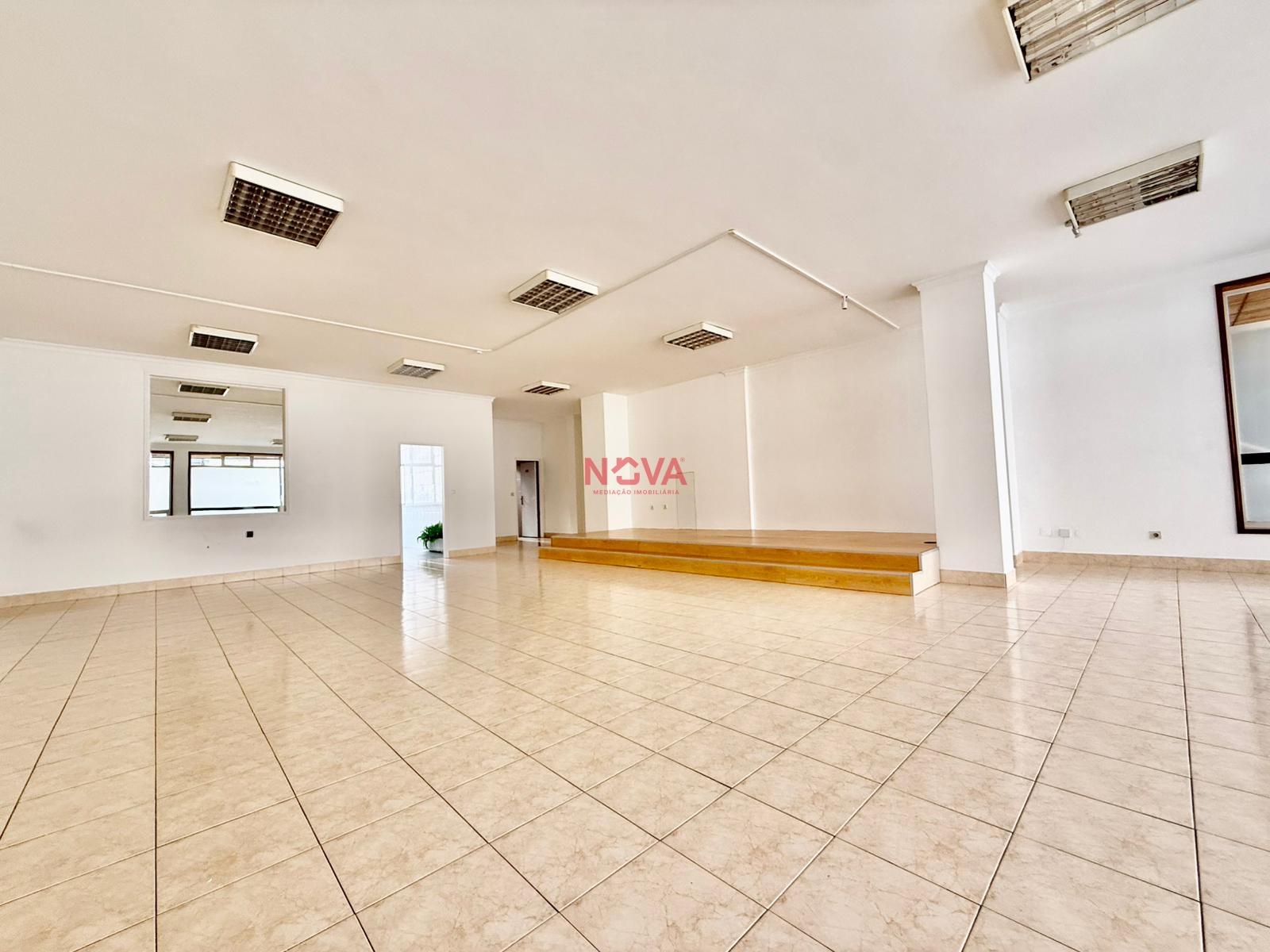 Loja  Arrendamento em Ermesinde,Valongo